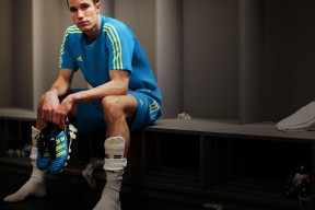 凯恩重要时刻领先优势明显，雄鹿带队取胜！比赛高潮迭起