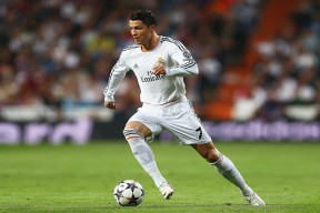 Scout连续十场比赛得分超过挺进下一轮，日本队挑战极限！